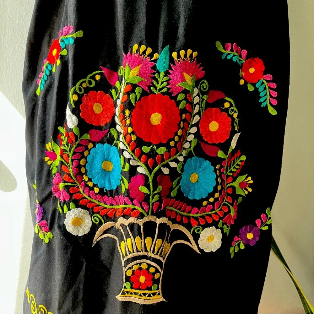 Authentic Casa Flores Dress• Hispanic Heritage•Sz l - Picture 6 of 13
